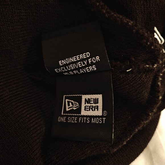 New Era 2024 Los Angeles Dodgers Beanie Locker Room Knit Hat World Series NLCS - Picture 12 of 13